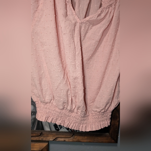 ♻️ $5 bin! Love Tree Summer Pale Peach Boho Top - Picture 2 of 5